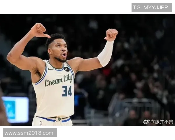 字母哥举动引发球迷激烈讨论 热议不断场内外关注度持续升温 字母哥举动引发球迷激烈讨论 热议不断场内外关注度持续升温